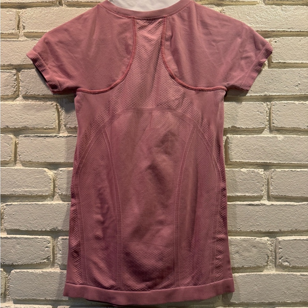 Pink, Lululemon shirt